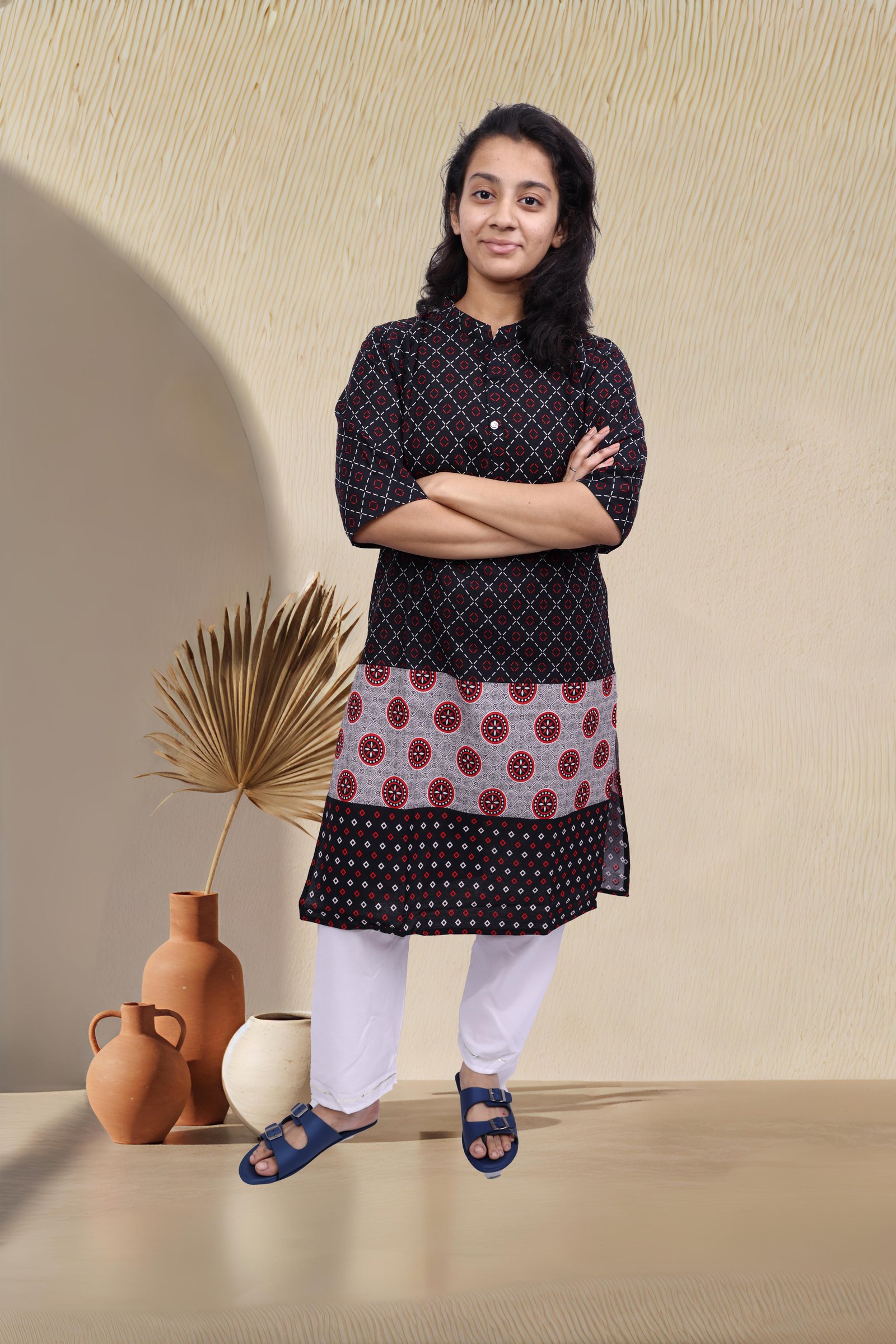 Women Black Printed Kurti