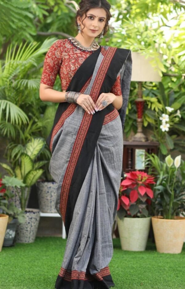 Elegant Grey Handcrafted Muslin Silk Jamdani Saree