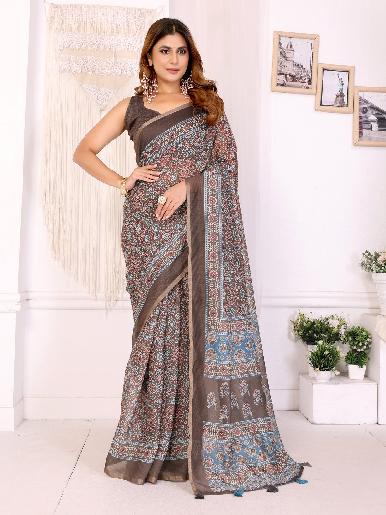 Elegant Chanderi Saree with Floral & Geometric Digital Print