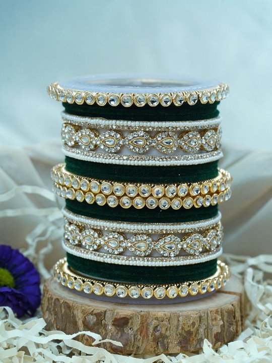 Luxury Pan Diamond Dhaval Kundan Sider Dozen Wedding Set in Kai Velvet
